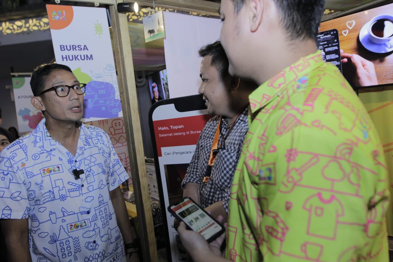 Bursa Hukum booth at the Ministry of Industry startup showcase
